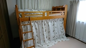 2段ベッドの下段に カーテンを付けてみました アラフォー姉さん子育て奮闘日記